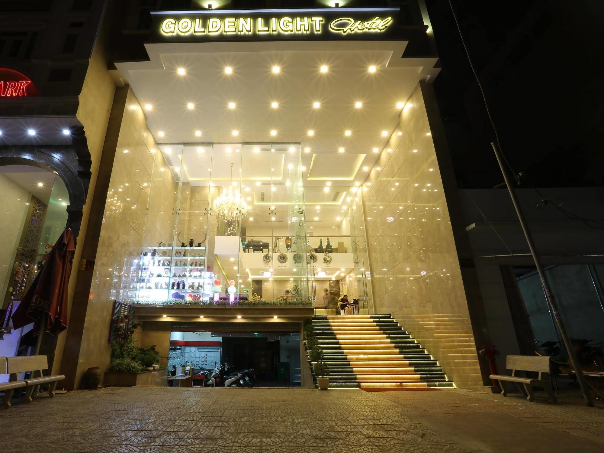 Golden Light Da Nang Hotel מראה חיצוני תמונה